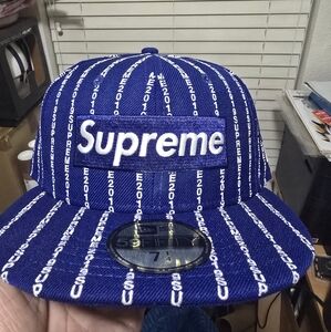 Supreme Text Stripe New Era Fitted Hat 7 1/4 Brand New Navy